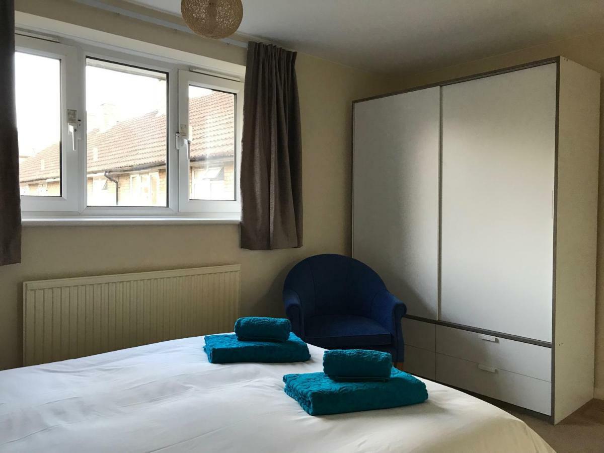 Cozy Apartment In Stratford From 18 Minutes To Central London Bagian luar foto